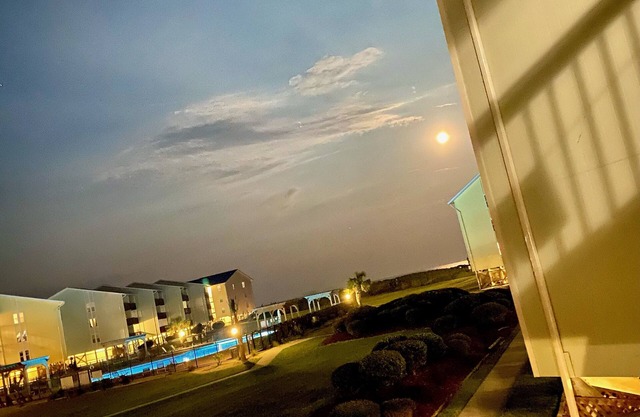 The 411! Oceanview Surf Condo- First Floor End Unitn