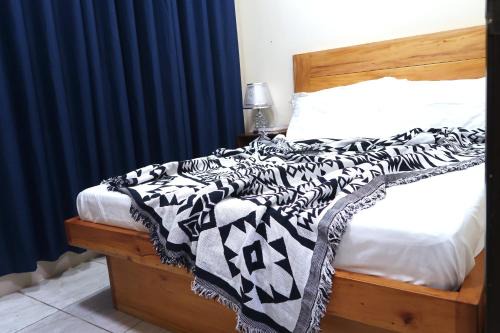 The Amyzing Suite-2BR Condotel Goshen Land Towers, Central Baguio