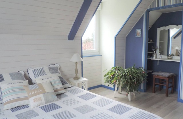 The Badious Bed and Breakfast "Chausey Room"