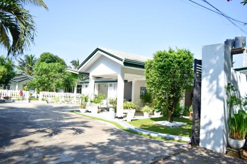 The Bamboo Tree Transit Hotel