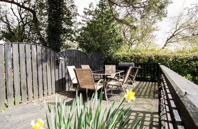 THE BARMOOR RETREAT, family friendly, with open fire in Lowick