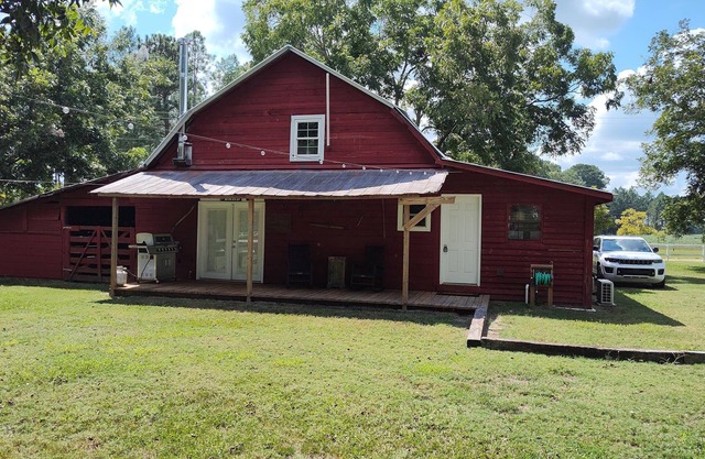 The Barn at Canoochee Farms (23 miles from Statesboro and GSU)