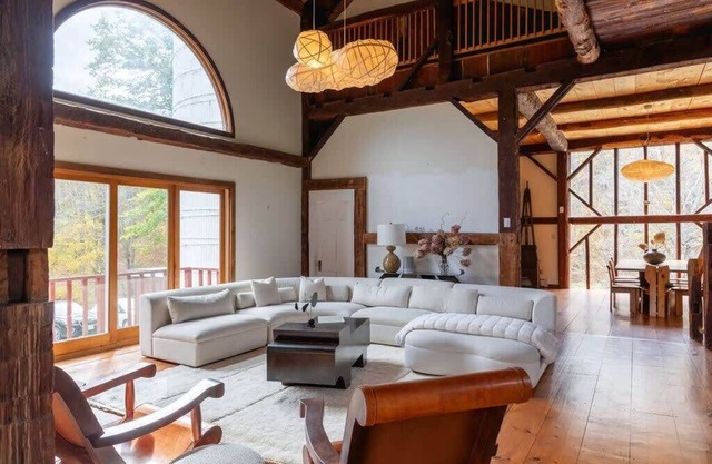 The Barn @Doodletown: Renovated Barn w/Firepit