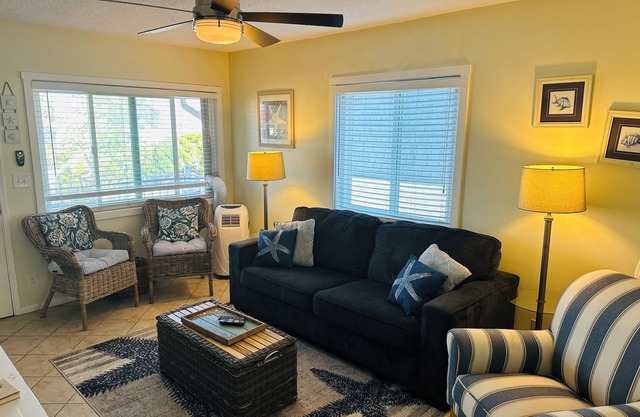The Beaches are open! Dana Point Lantern Village -Balboa Unit
