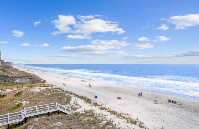 The best location, Spacious ocean view 7BR, pool