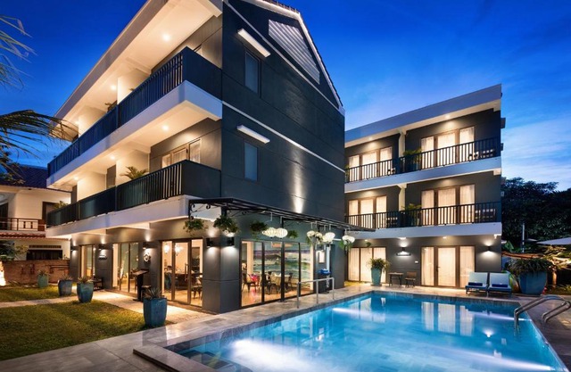 The Blue Alcove Hotel