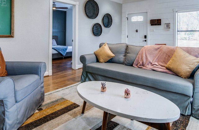 ★“The Bluebonnet”★Child/Pet Friendly★Downtown★