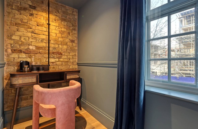 The Carlton Tavern Hotel