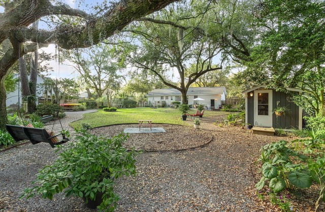 The Charleston EpicGetaways Resorts