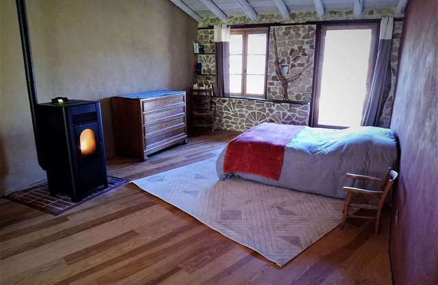 The charm of Jura houses combined with the comfort of ecological renovations