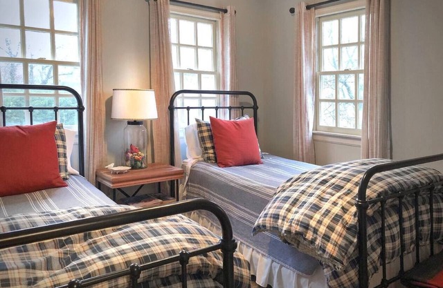 The Chickadee Room at Harpers Ferry Guest House