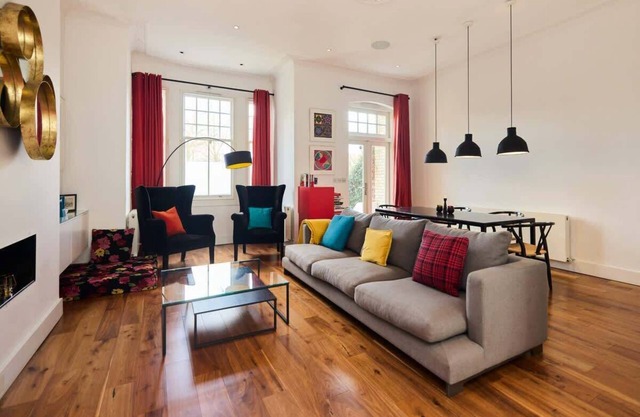 The Clapham Crib - Spacious 4 Bdr House with Patio