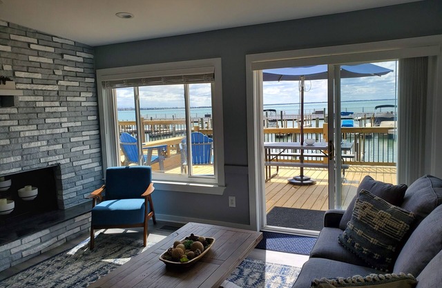 The Cottages at Northpointe on Anchor Bay