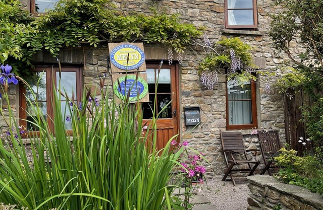The Cwtch, our cosy Shepherd's Hut