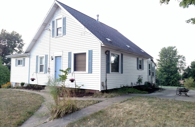 The Dawdi Haus- A Spacious Amish Grandparents Home Completely Updated