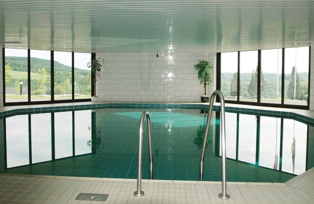 The detached vacation home with garden and spacious terrace is located in the forest holiday park in