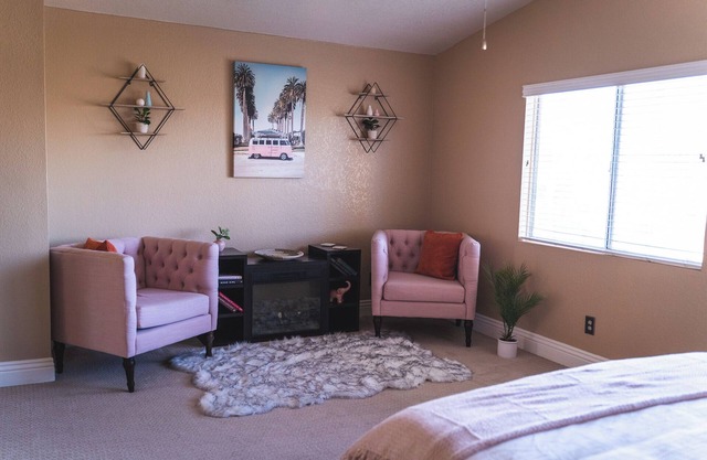 The Diamond in Quartz Hill/Lancaster