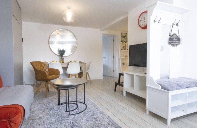 The Evenlode | Kidlington Holiday Let | 1 Bed & Sleeps 2