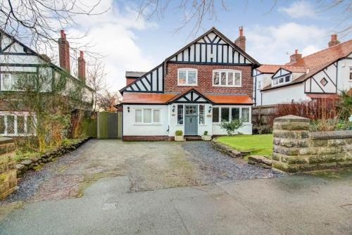 The Family Holiday In West Kirby By Cheshire Escapes