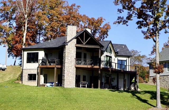 The Four C’s Lakehouse