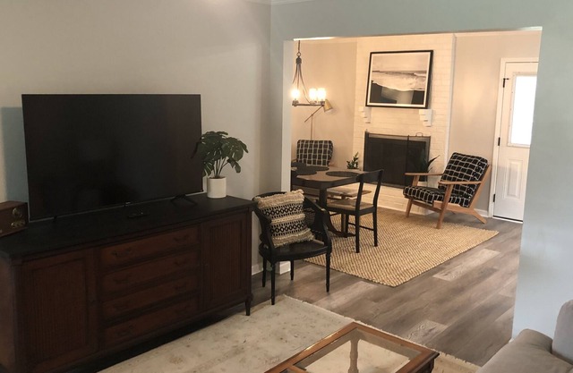 The Fox Den: Modern 4Br Lowcountry Home