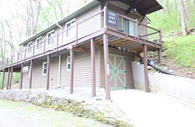The Get Away - Sleeps 11