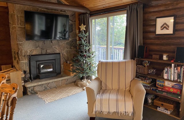 The Goodlodge- Main Cottage