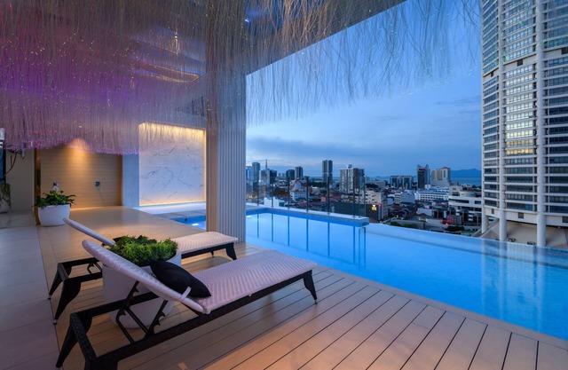 The Granite Luxury Hotel