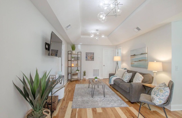 The Grant★Heart of Hillsboro Village on foot★Free Parking, 11 mins to downtown!