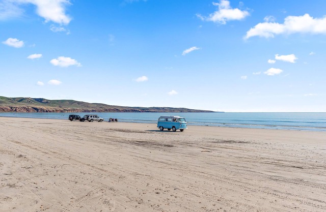 The HardyOne ~ Aldinga Beach - Stunning Abode in Serene Silver Sands