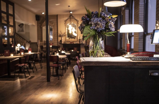 The Hayden Pub & Rooms