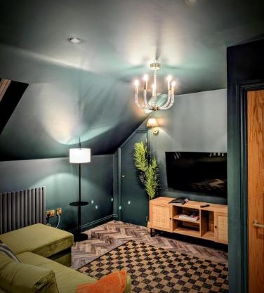 The Hideaway Bureau - Highlands