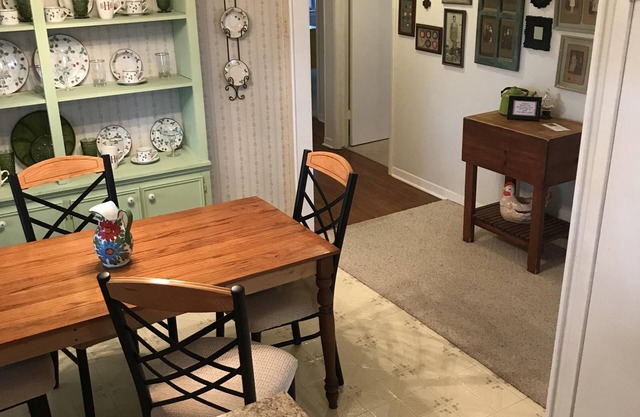 The Hoffmann Vacation Rental Bed & Breakfast