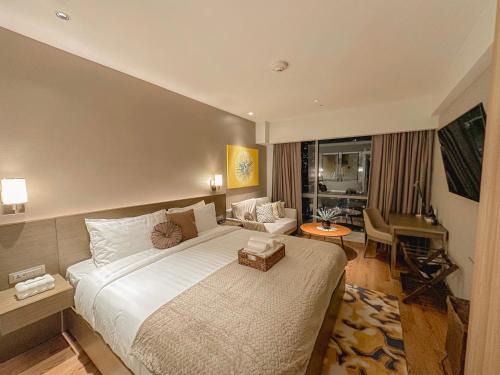 The Hotel Residences at Novotel Suites Acqua Tower