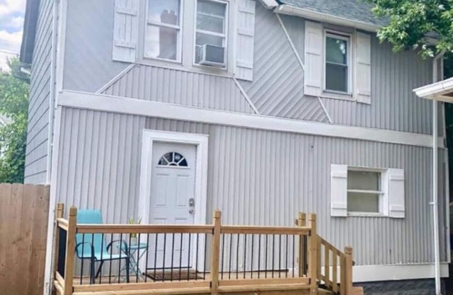 The House Hotels - W45th Backhouse - Ohio City