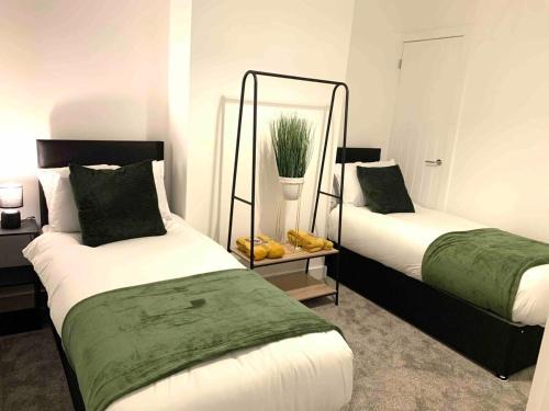 The Hughenden Townhouse/Free Parking/Wifi