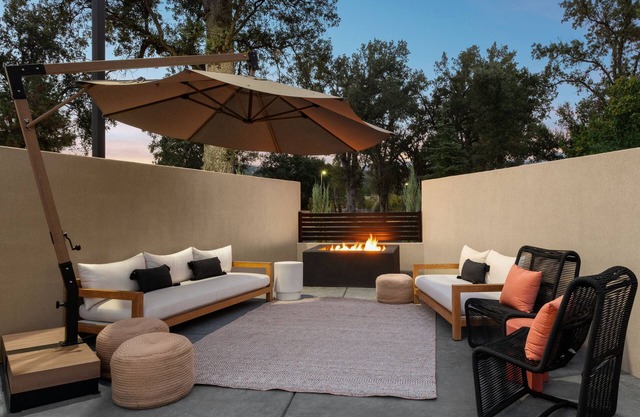 The Inelle, Oakhurst Yosemite, a Tribute Portfolio Hotel