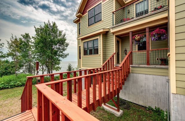 The Inn at Croftville Road Cottages #5. On the Shore of Lake Superior.