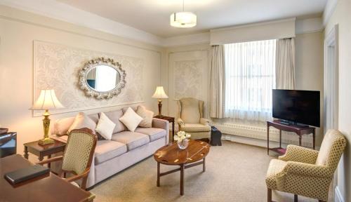 The Inn at the Union Club of British Columbia