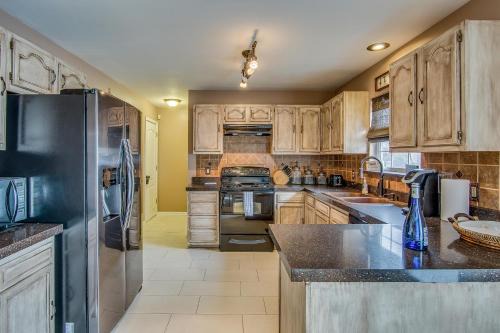 The Jackson Cottage by Stay Local Nashville