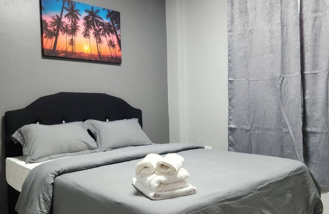 The Layover - 6mins from the 🛫 great for layovers and long stays - Sleeps 1-4