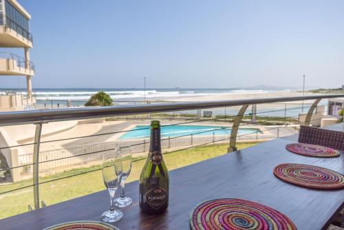 The Lagoon Beachfront Apartment