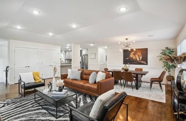 The Lions Den Luxury 3-Bedroom Oasis + Pation