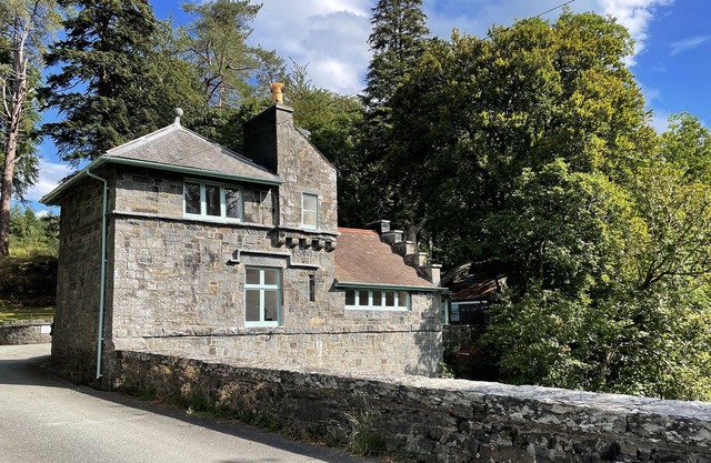 The Lodge - Foelas Estate - sleeps 2 guests in 1 bedroom
