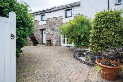 The Loft - 1 Bedroom Apartment - Saint Florence, Tenby