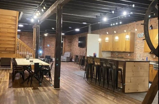 The Loft at 170 Main - Enough Room for Everyone!