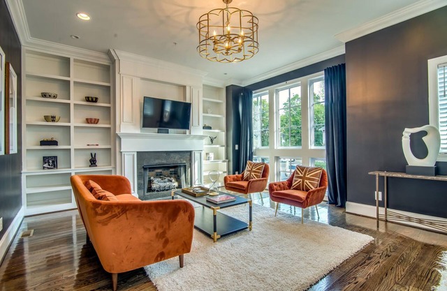 The London on Acklen