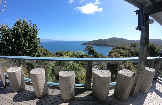 The Lookout - Expansive architecturally designed home