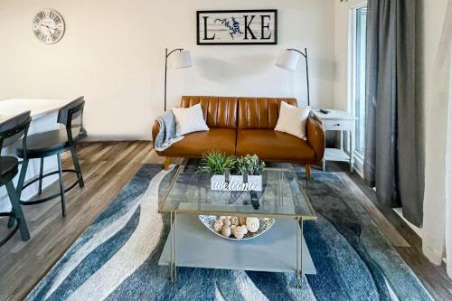 The Luxe Lakefront
