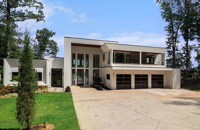 The Luxe Waterside Retreat